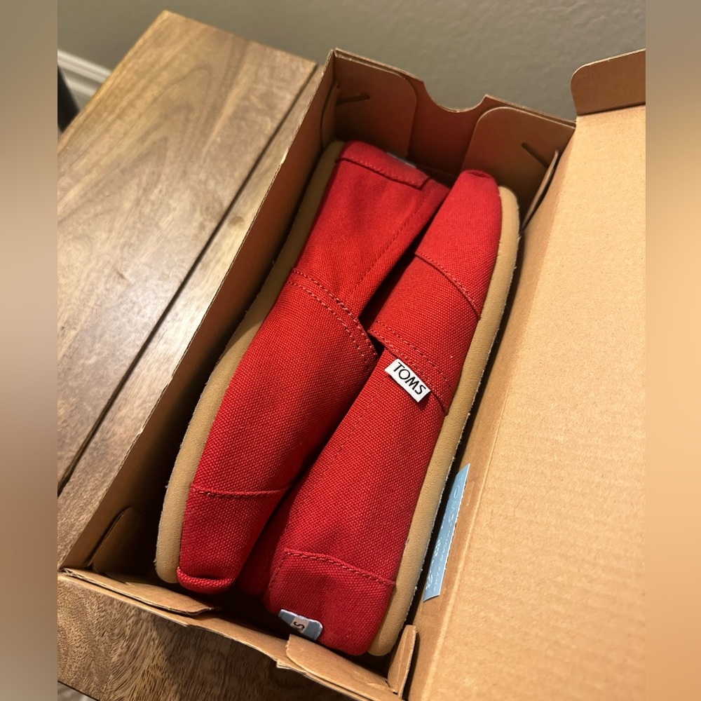 Red Toms